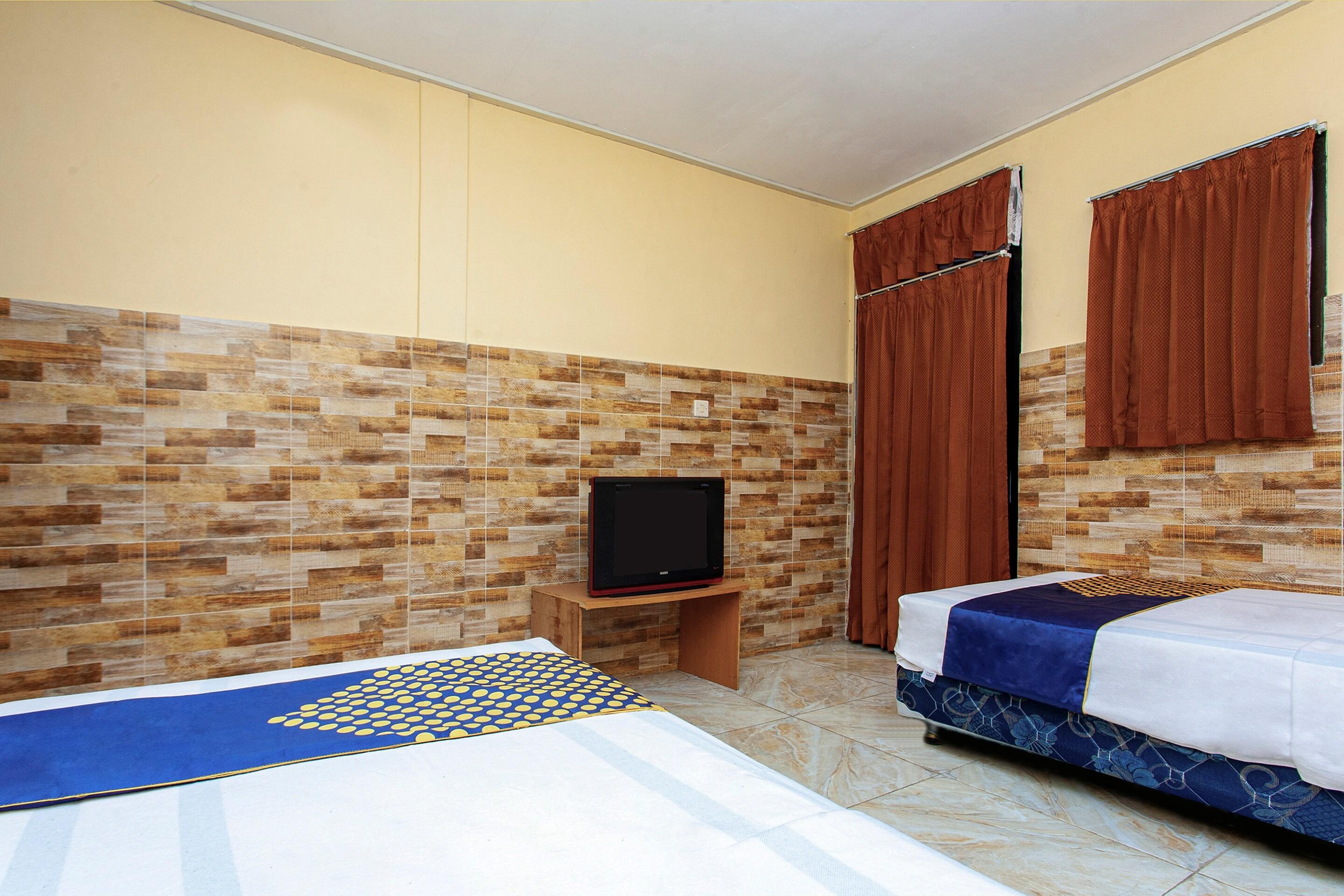 The Paragon Hotel Cilacap Redpartner Exterior foto