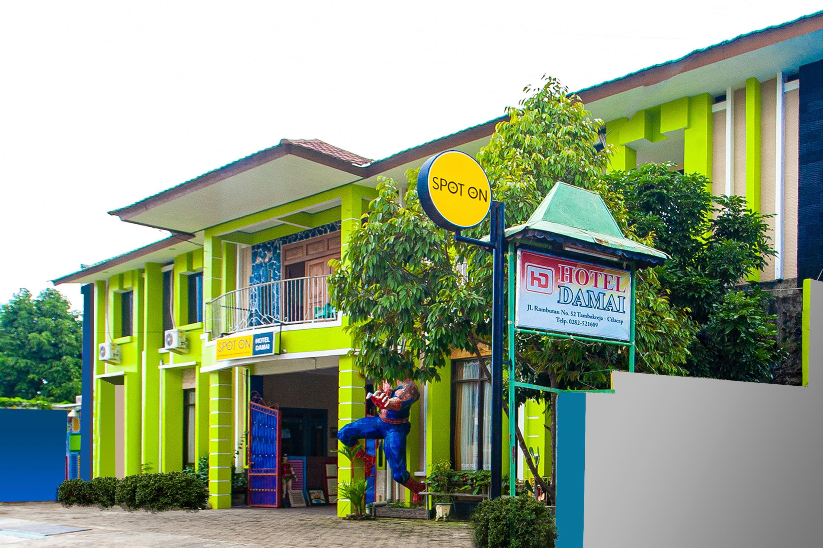 The Paragon Hotel Cilacap Redpartner Exterior foto